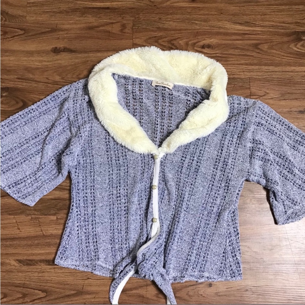 Vintage Lacey Knit Cardigan Short Sleeves Faux Fur Collar Pearl Buttons
